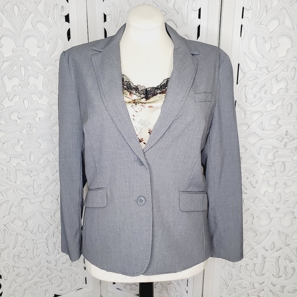 New York & Company Gray Blazer 16/18 - Picture 12 of 13